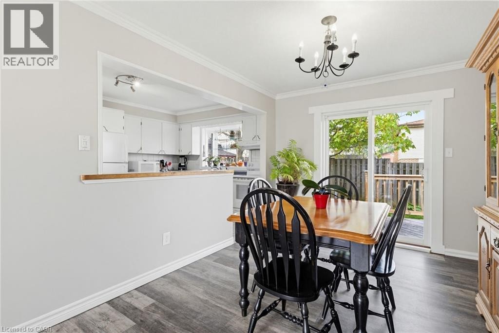 118 Napoli Drive, Hamilton, ON