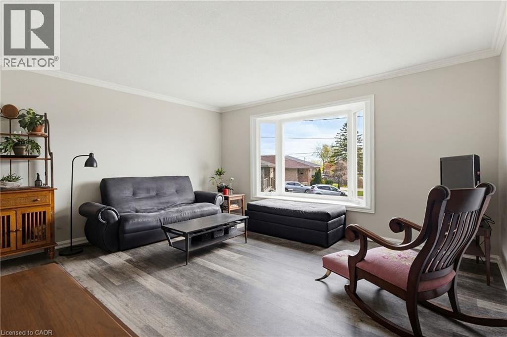 118 Napoli Drive, Hamilton, ON