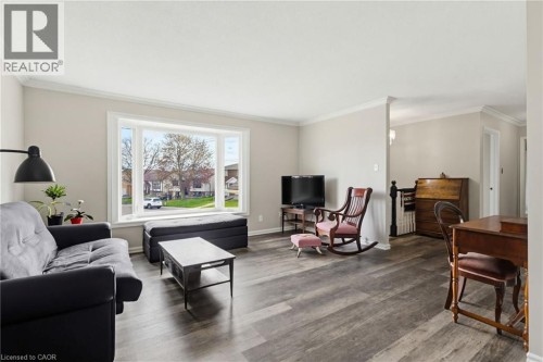 118 Napoli Drive, Hamilton, ON 
