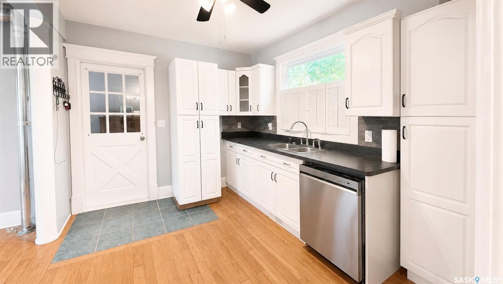 203 2Nd Avenue N, Harris, SK