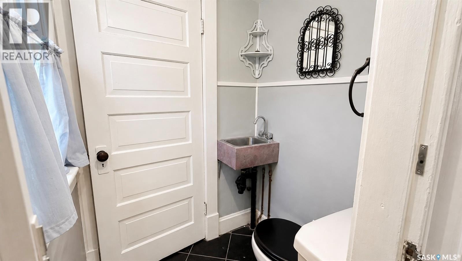 203 2Nd Avenue N, Harris, SK