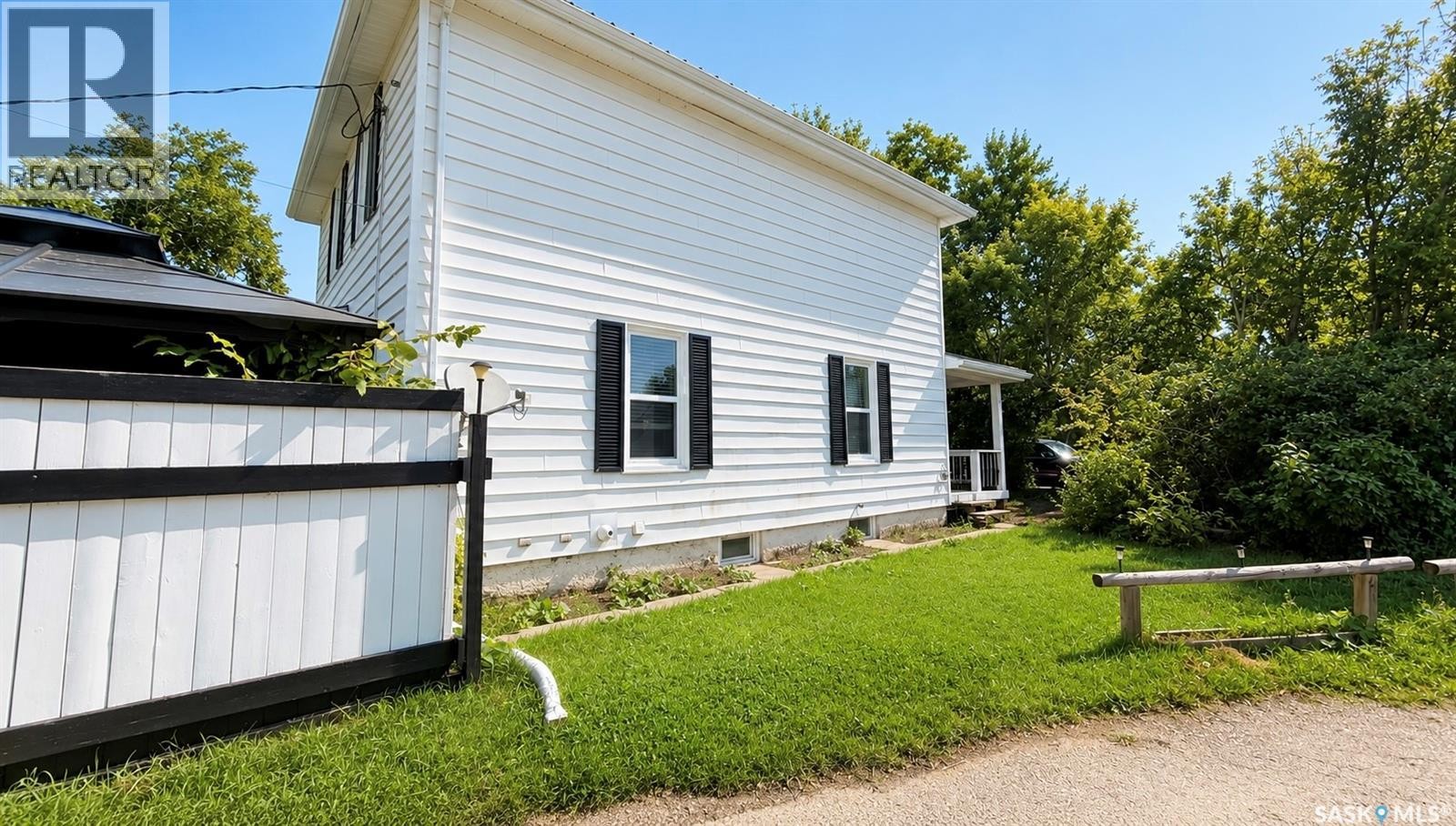 203 2Nd Avenue N, Harris, SK