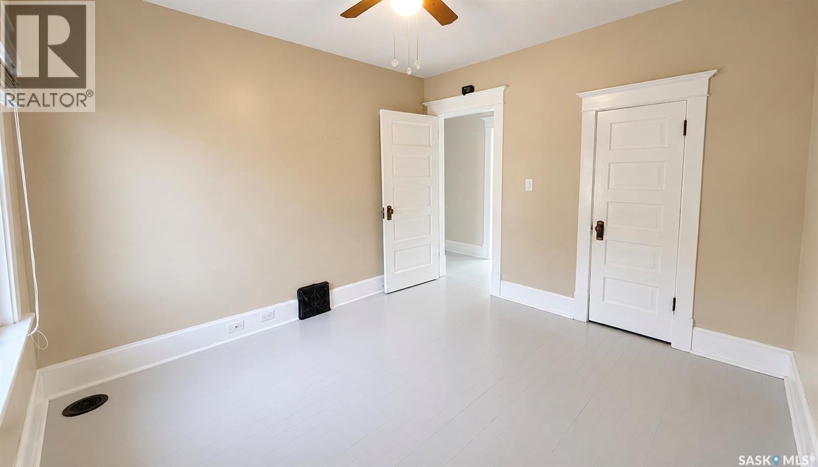 203 2Nd Avenue N, Harris, SK