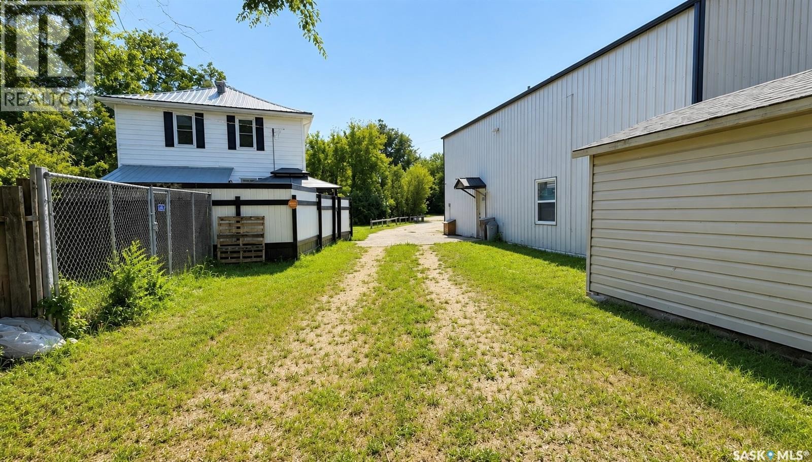 203 2Nd Avenue N, Harris, SK
