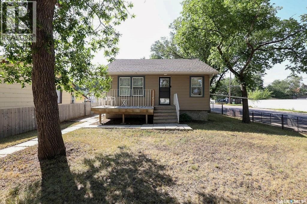 1200 Atkinson Street, Regina, SK
