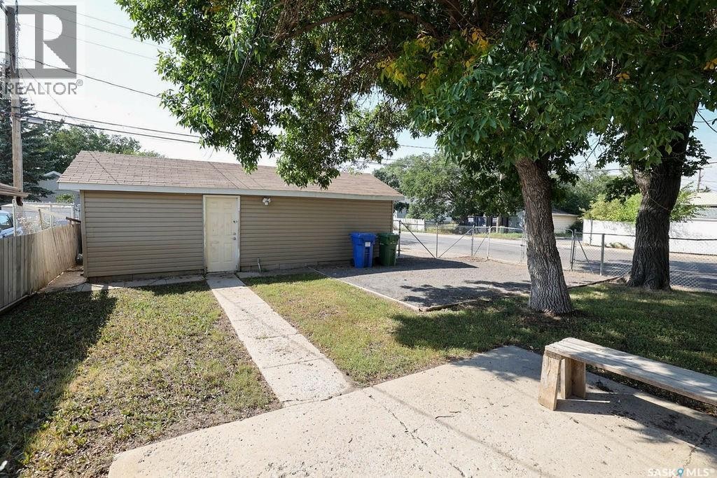 1200 Atkinson Street, Regina, SK