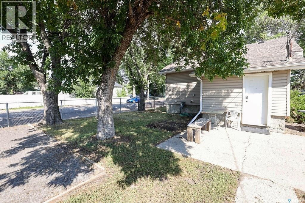 1200 Atkinson Street, Regina, SK