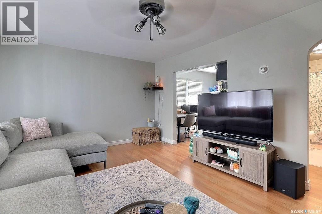 1200 Atkinson Street, Regina, SK