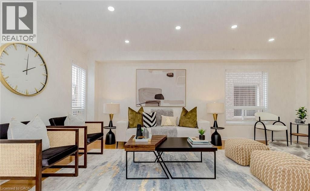 2452 Pathfinder Drive, Burlington, ON