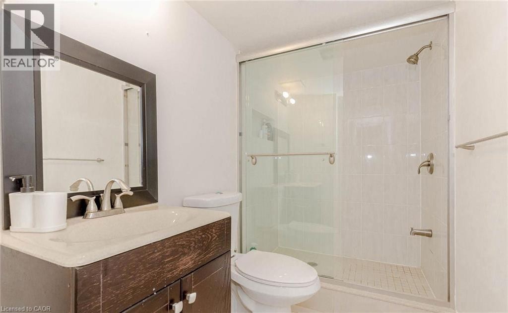 2452 Pathfinder Drive, Burlington, ON