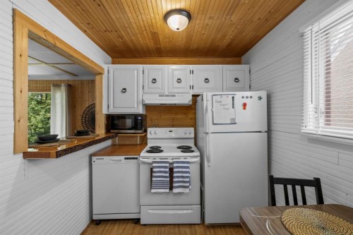1396 Lincoln Avenue, Winnipeg, MB 