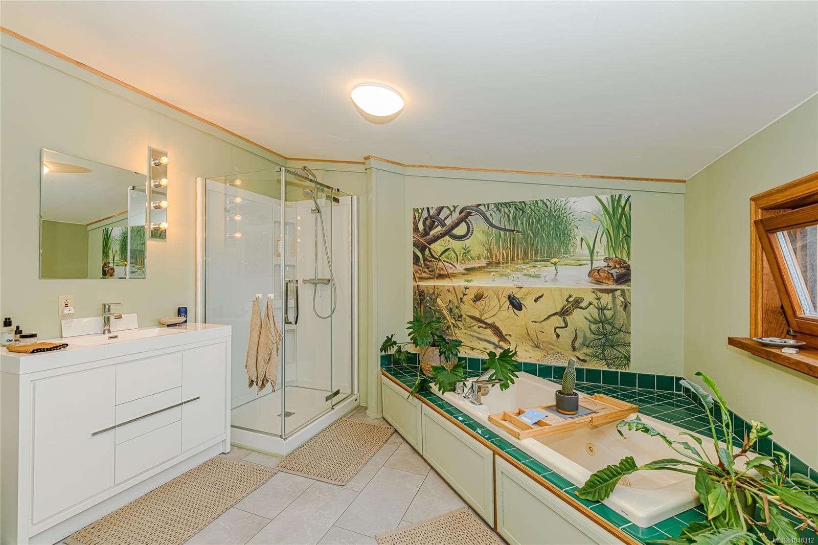 129 Mariko Pl, Salt Spring, BC