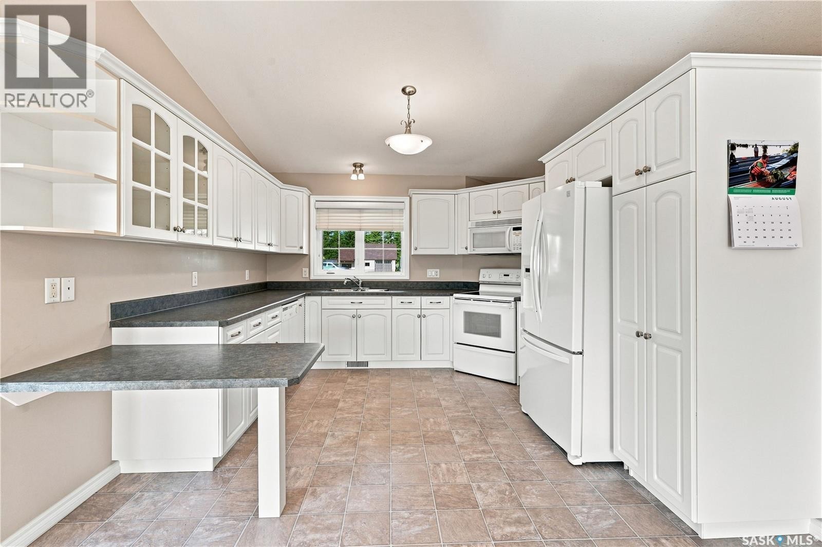 5012 Central Avenue, Waldheim, SK