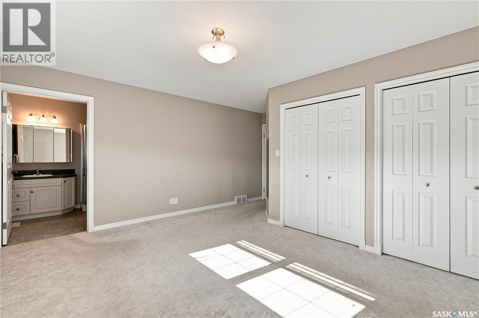 5012 Central Avenue, Waldheim, SK