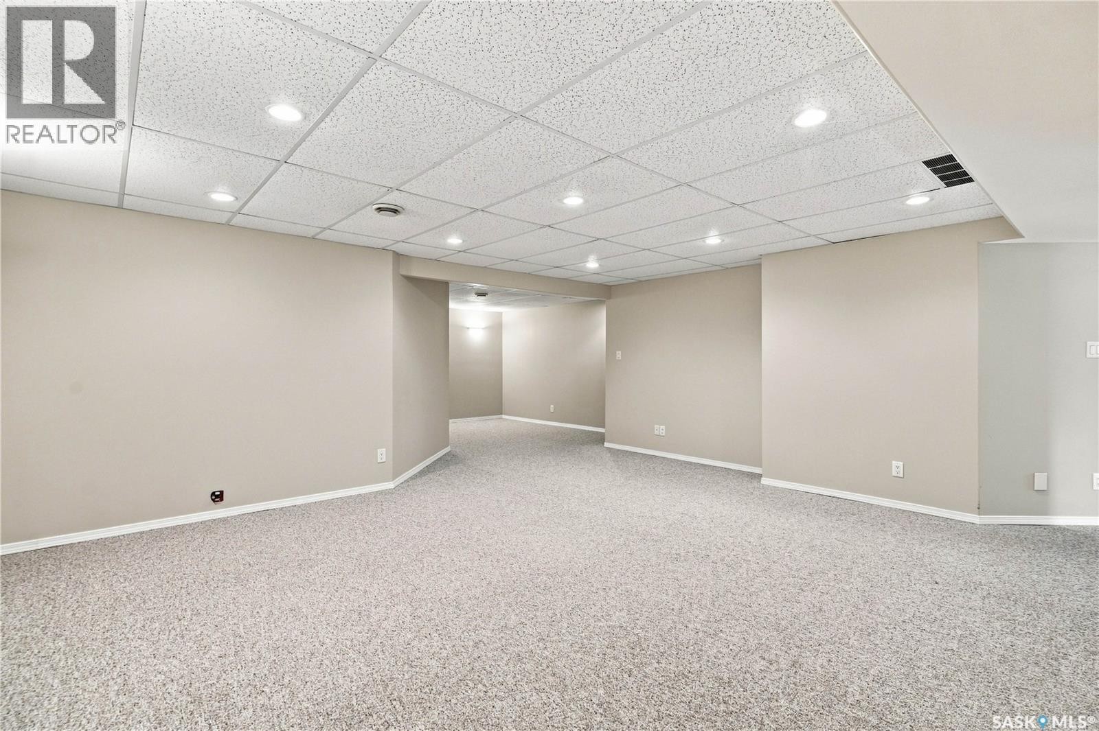5012 Central Avenue, Waldheim, SK