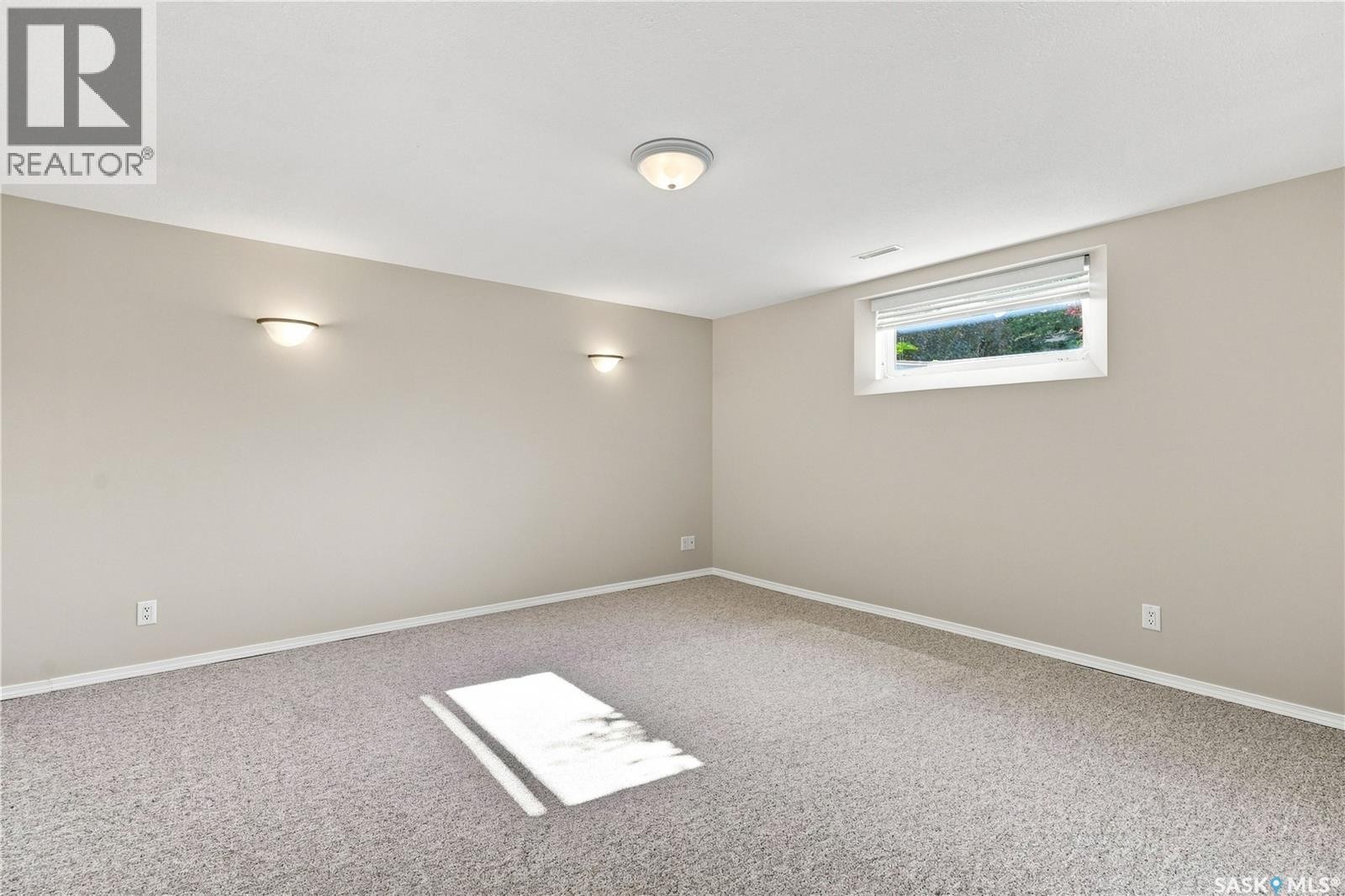 5012 Central Avenue, Waldheim, SK