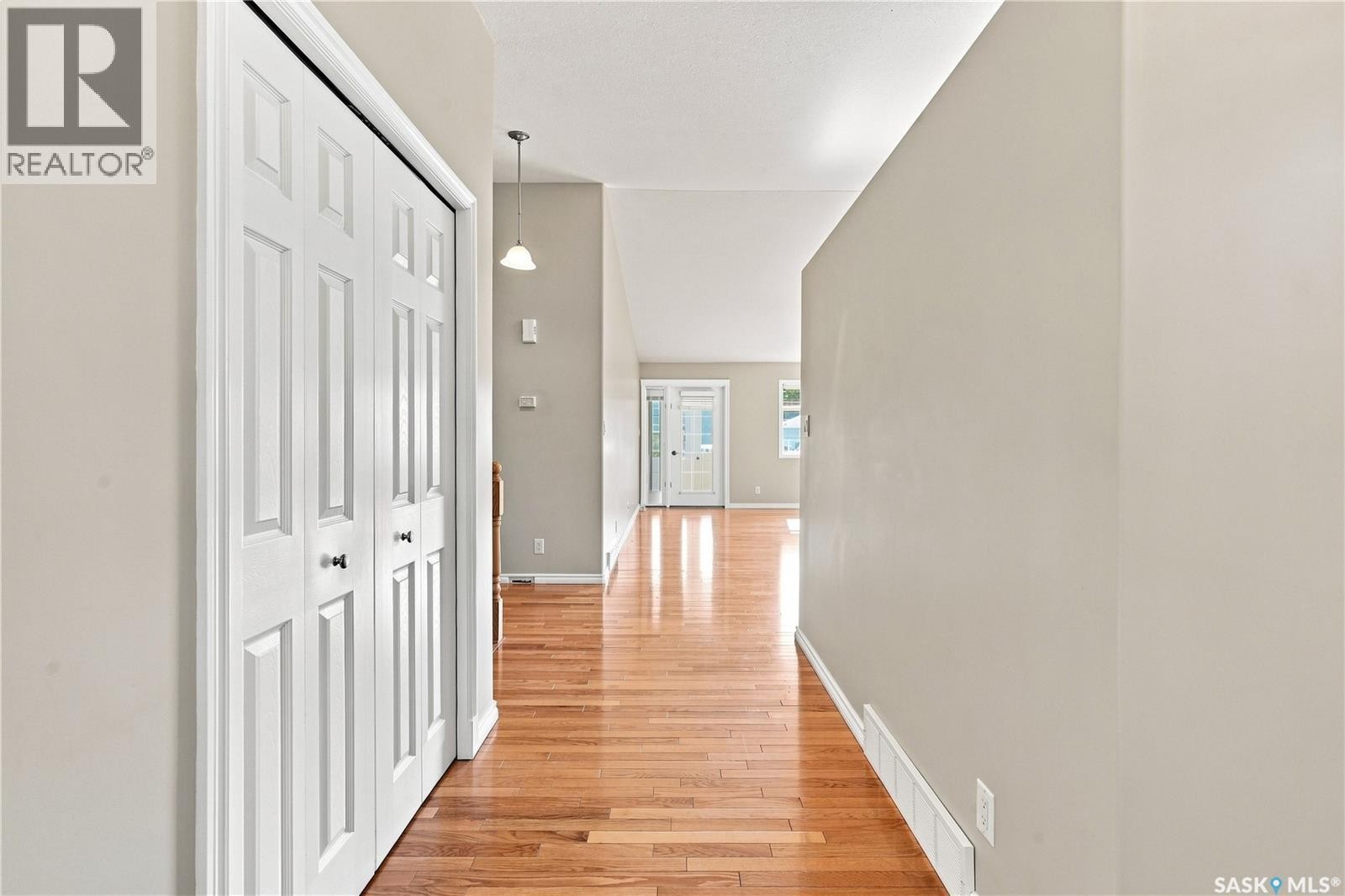 5012 Central Avenue, Waldheim, SK
