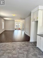 Living Room w/out furnishings - 