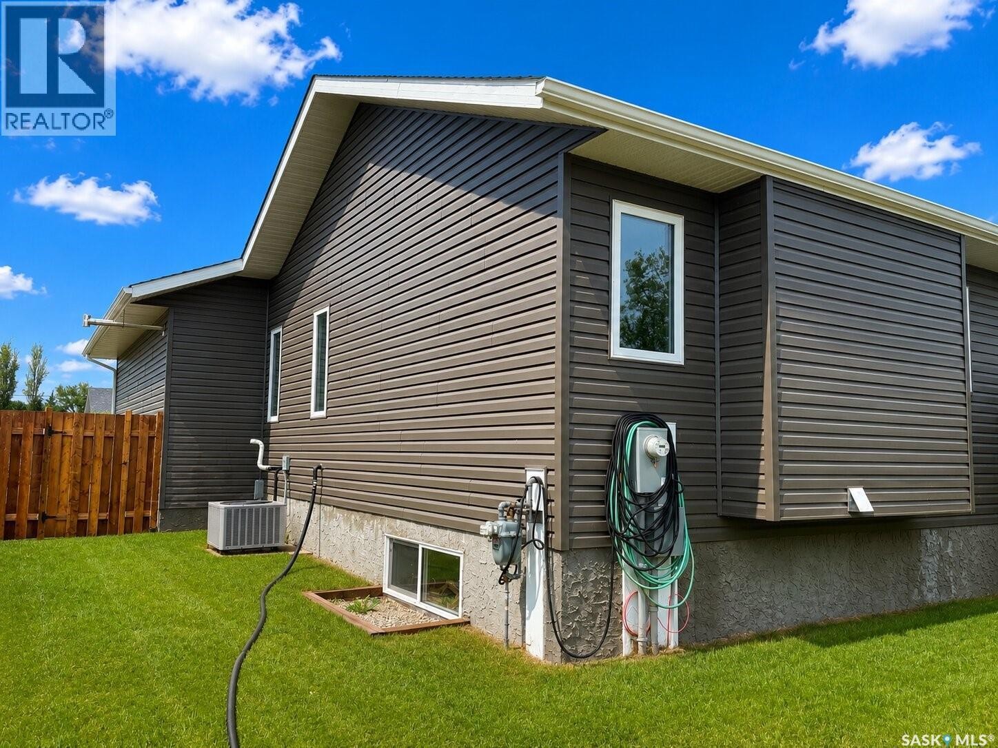 218 Kestrel Court, Rosthern, SK