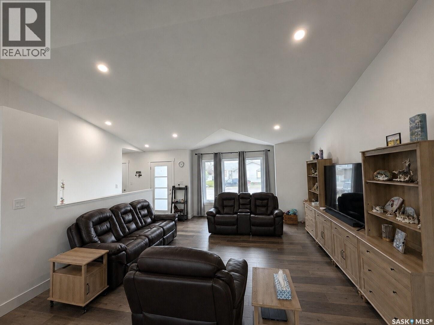 218 Kestrel Court, Rosthern, SK