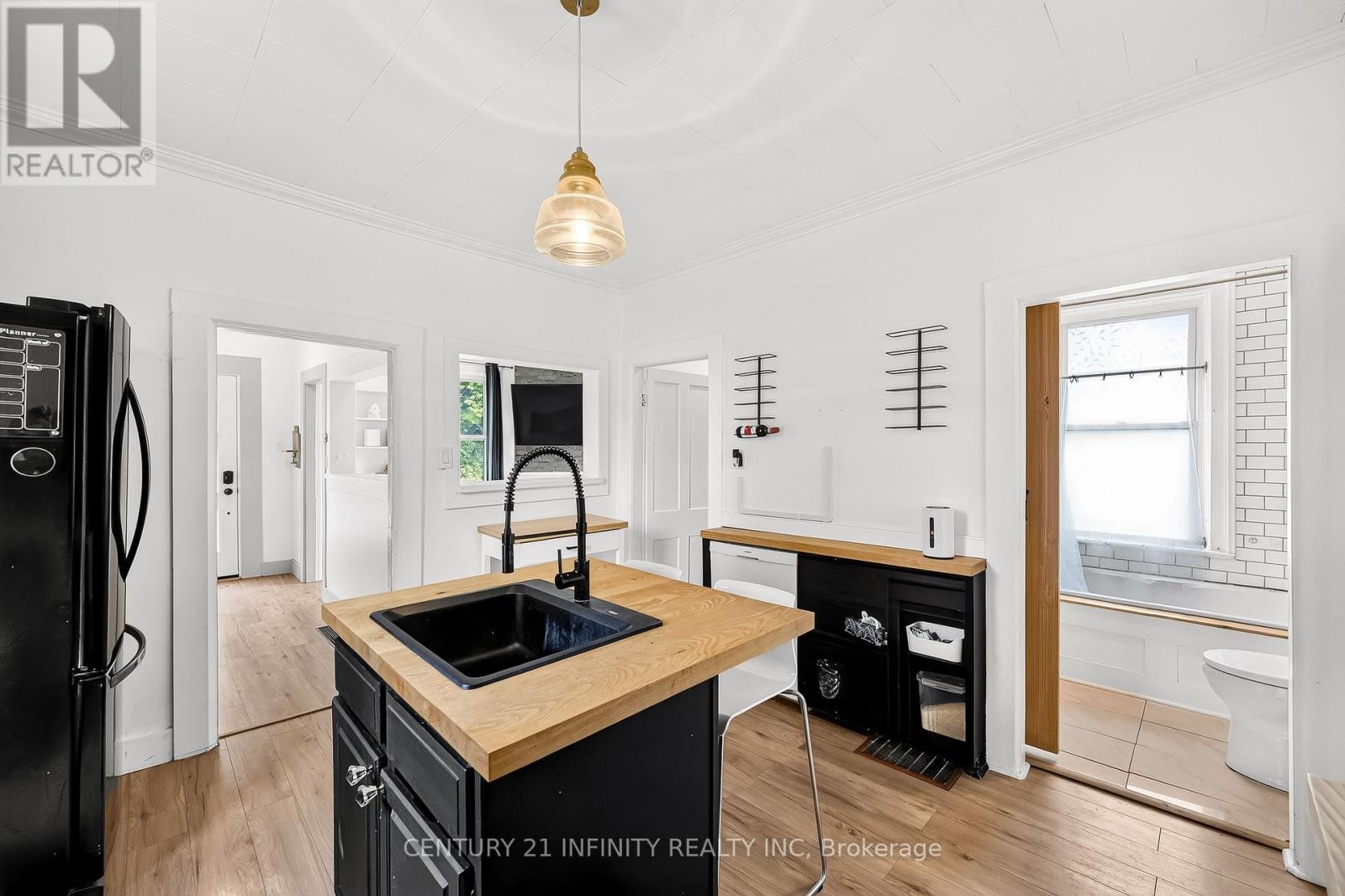13 Main Street, Cavan Monaghan, ON