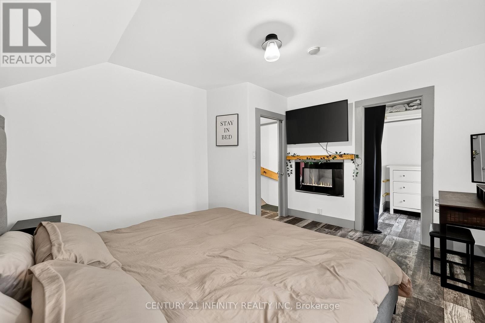 13 Main Street, Cavan Monaghan, ON
