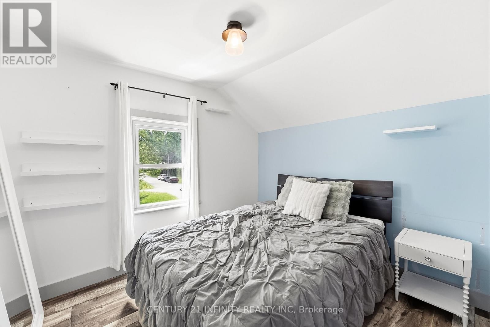 13 Main Street, Cavan Monaghan, ON