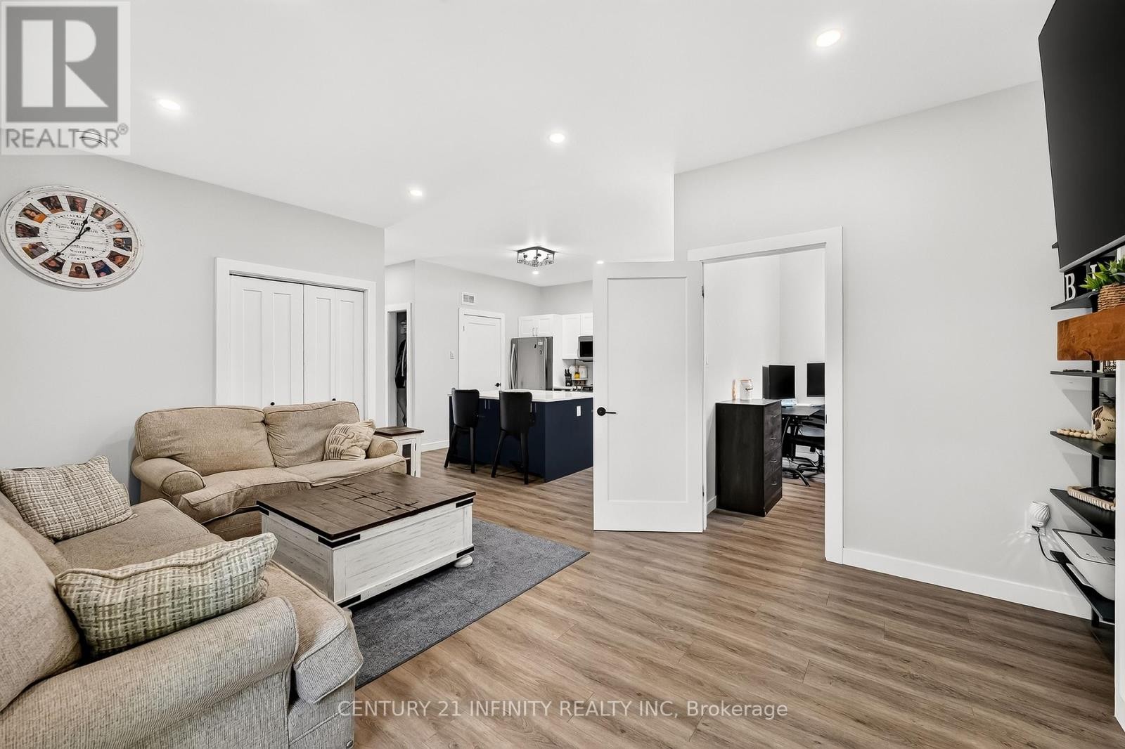 13 Main Street, Cavan Monaghan, ON