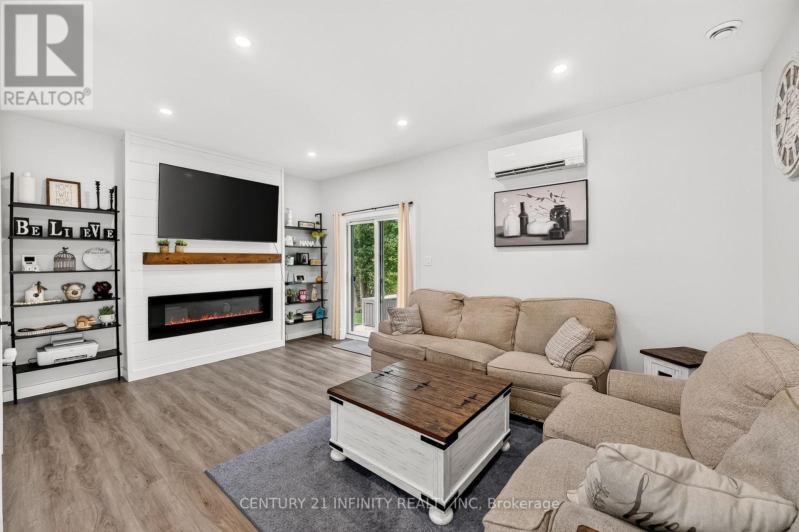 13 Main Street, Cavan Monaghan, ON