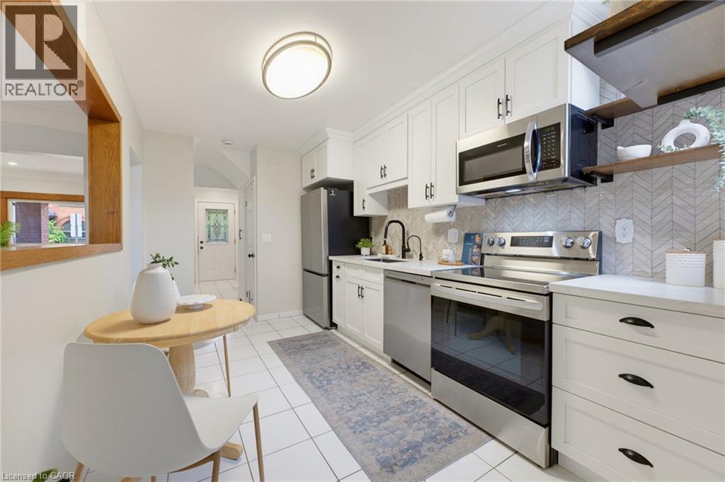 23 Nightingale Street, Hamilton, ON