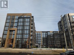 441 - 2343 KHALSA GATE Oakville, ON L6M 5R6
