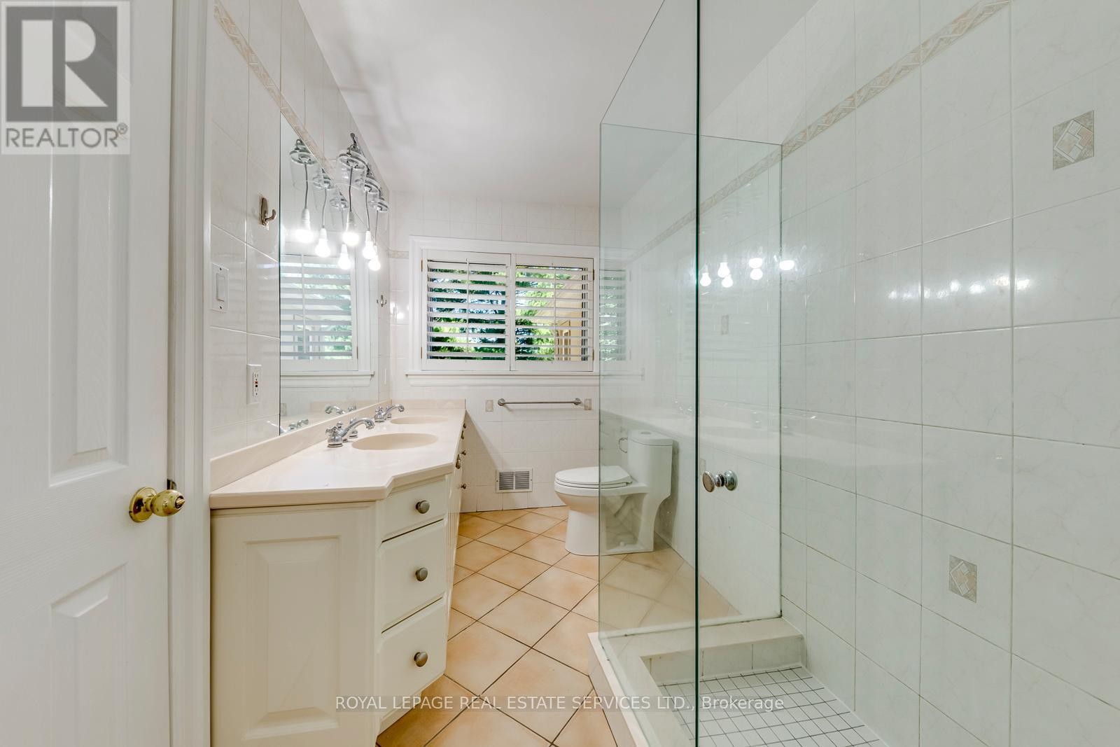 1602 Lincolnshire Boulevard, Mississauga, ON