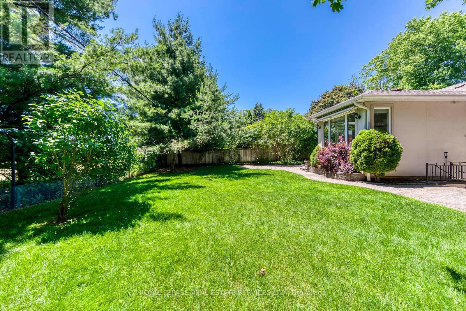 1602 Lincolnshire Boulevard, Mississauga, ON