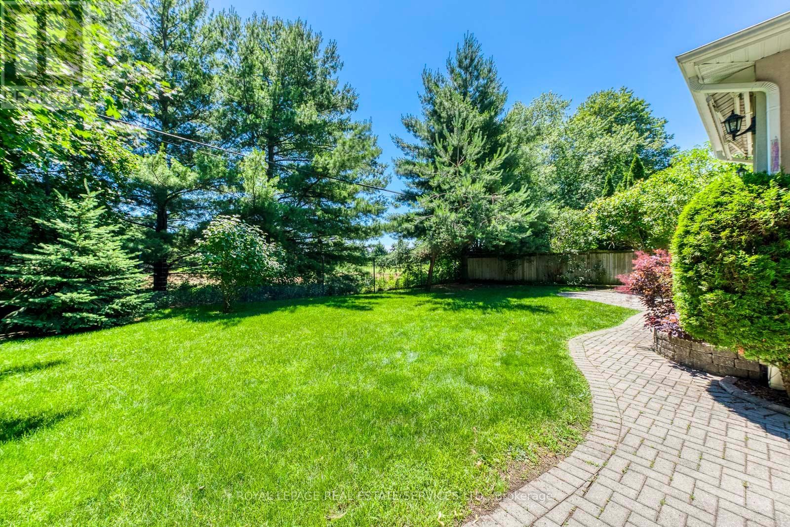 1602 Lincolnshire Boulevard, Mississauga, ON