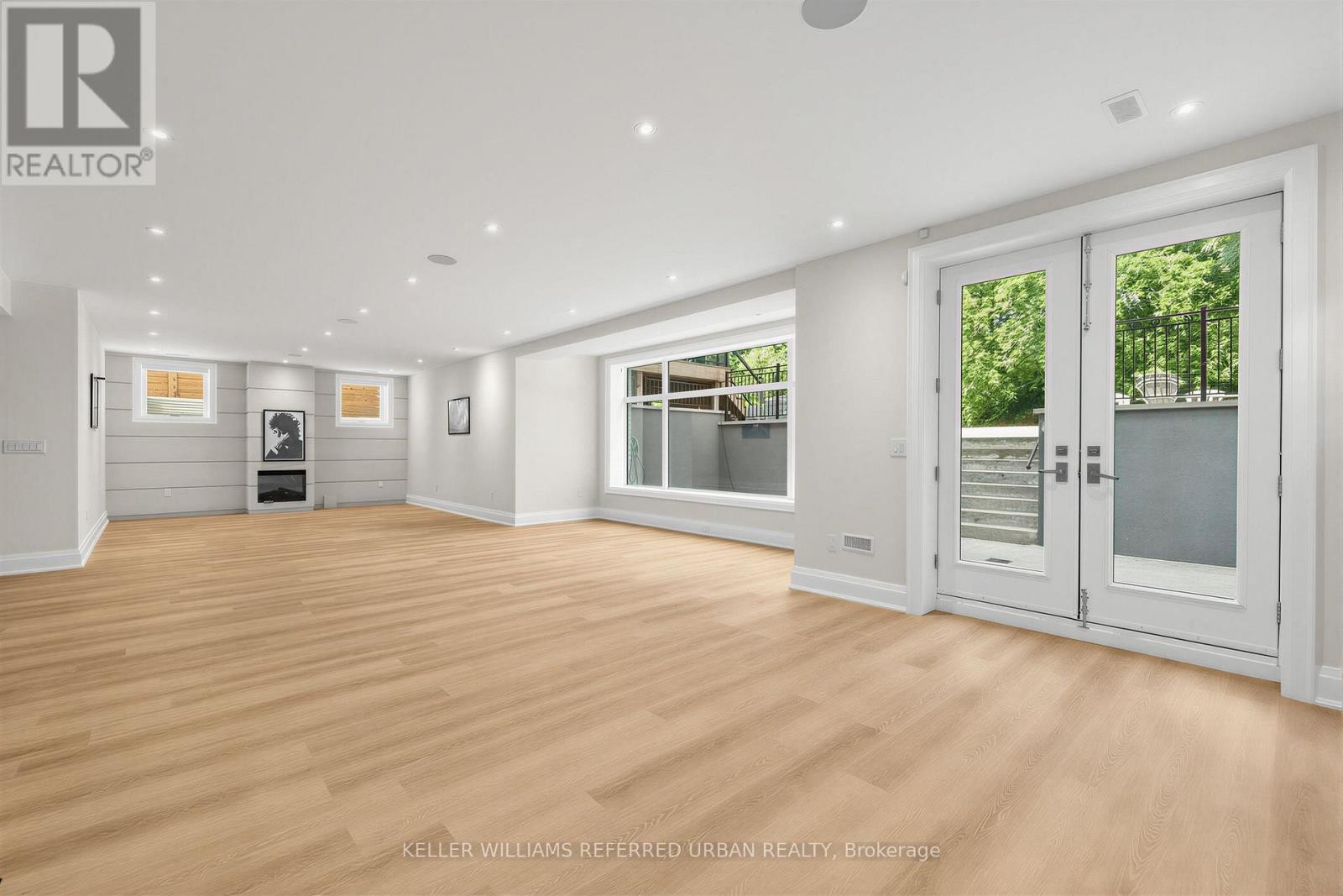 130 Upper Canada Drive, Toronto, ON