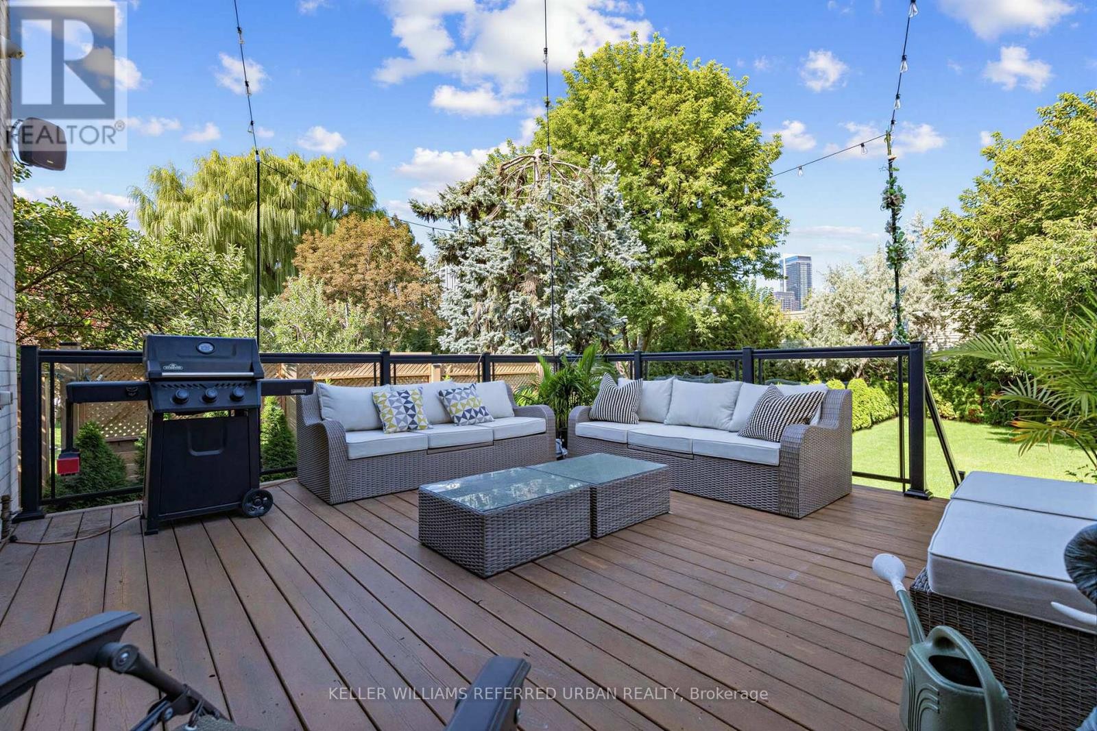 130 Upper Canada Drive, Toronto, ON