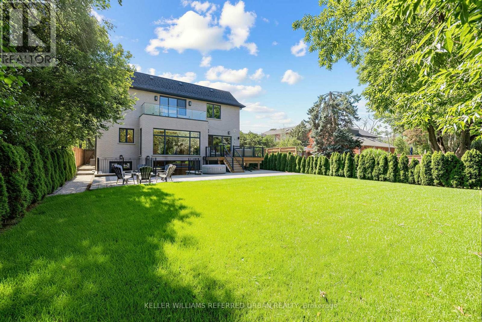 130 Upper Canada Drive, Toronto, ON