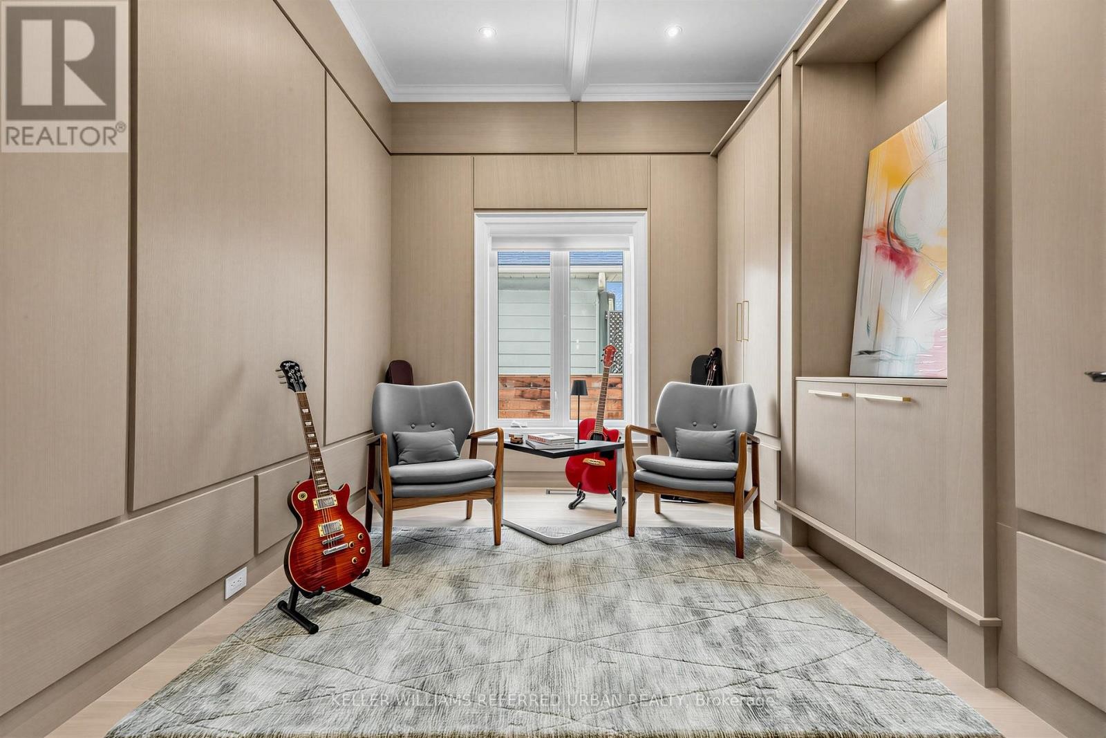 130 Upper Canada Drive, Toronto, ON