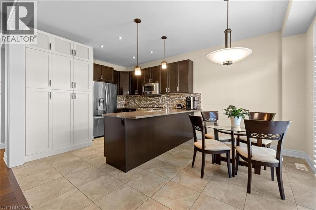 215 Vinton Road, Ancaster, ON