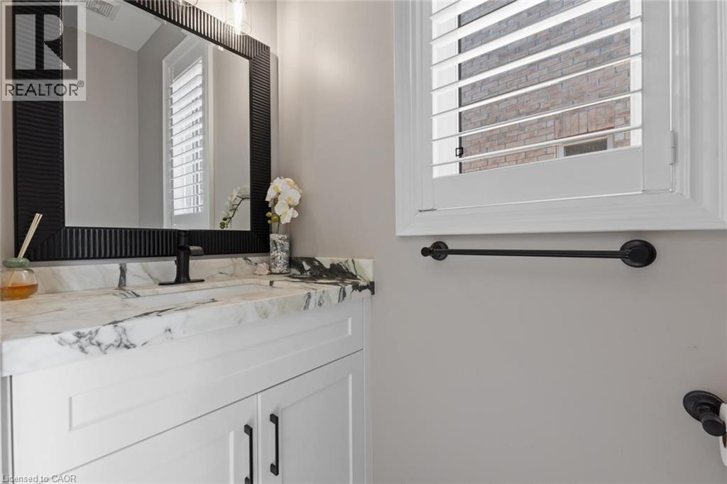 215 Vinton Road, Ancaster, ON