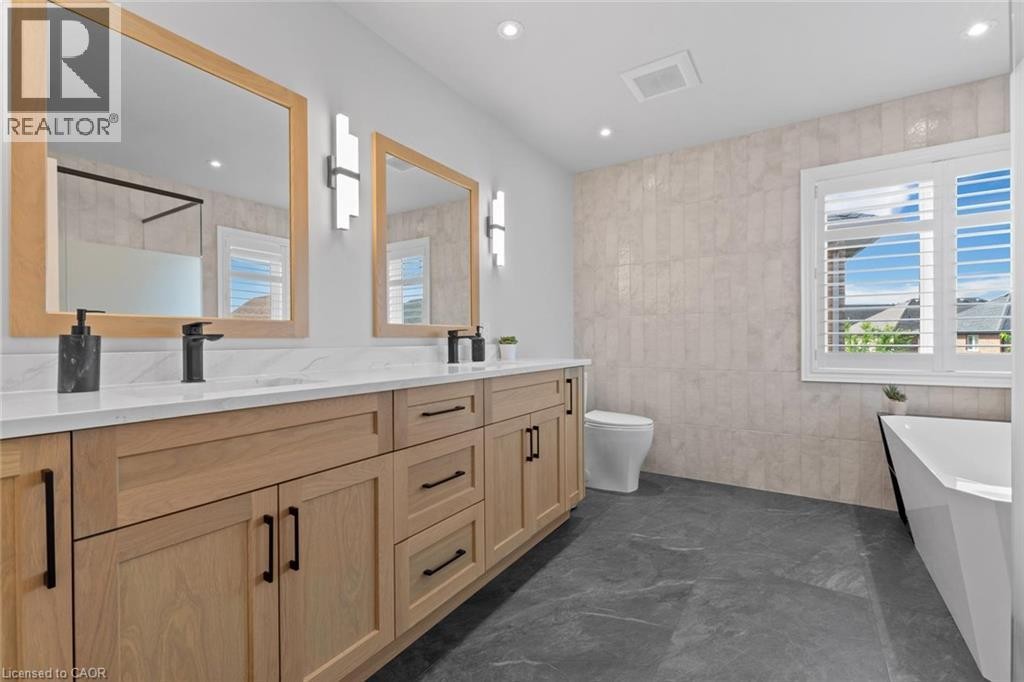 215 Vinton Road, Ancaster, ON