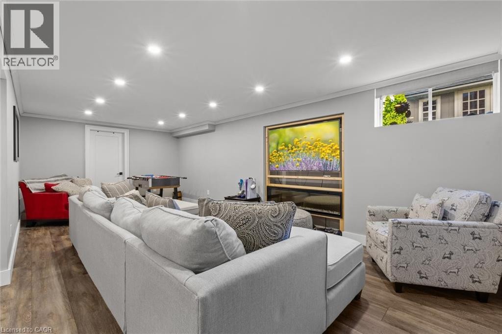 215 Vinton Road, Ancaster, ON