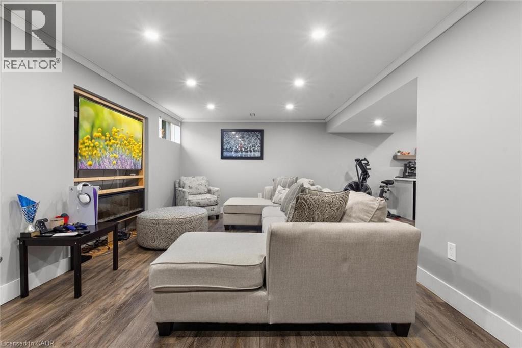 215 Vinton Road, Ancaster, ON