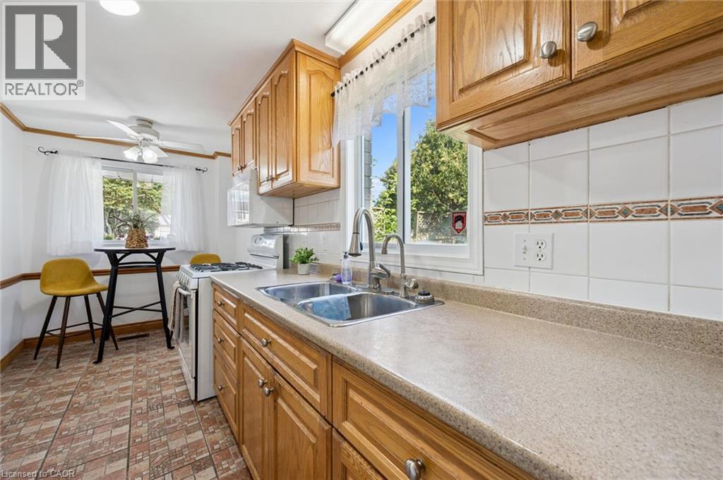 616 Westheights Drive, Kitchener, ON