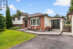 6 HAMILTON DRIVE Kawartha Lakes (Manvers), ON L0A 1A0