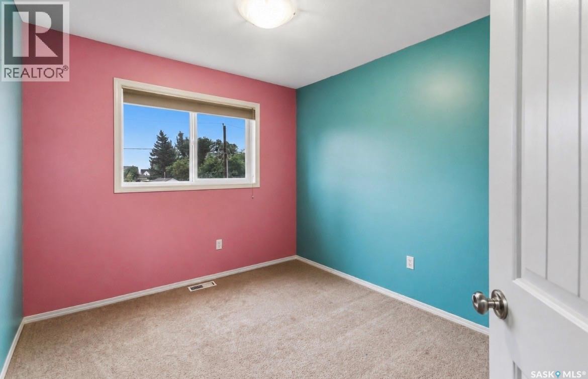 205B 3Rd Avenue, Aberdeen, SK