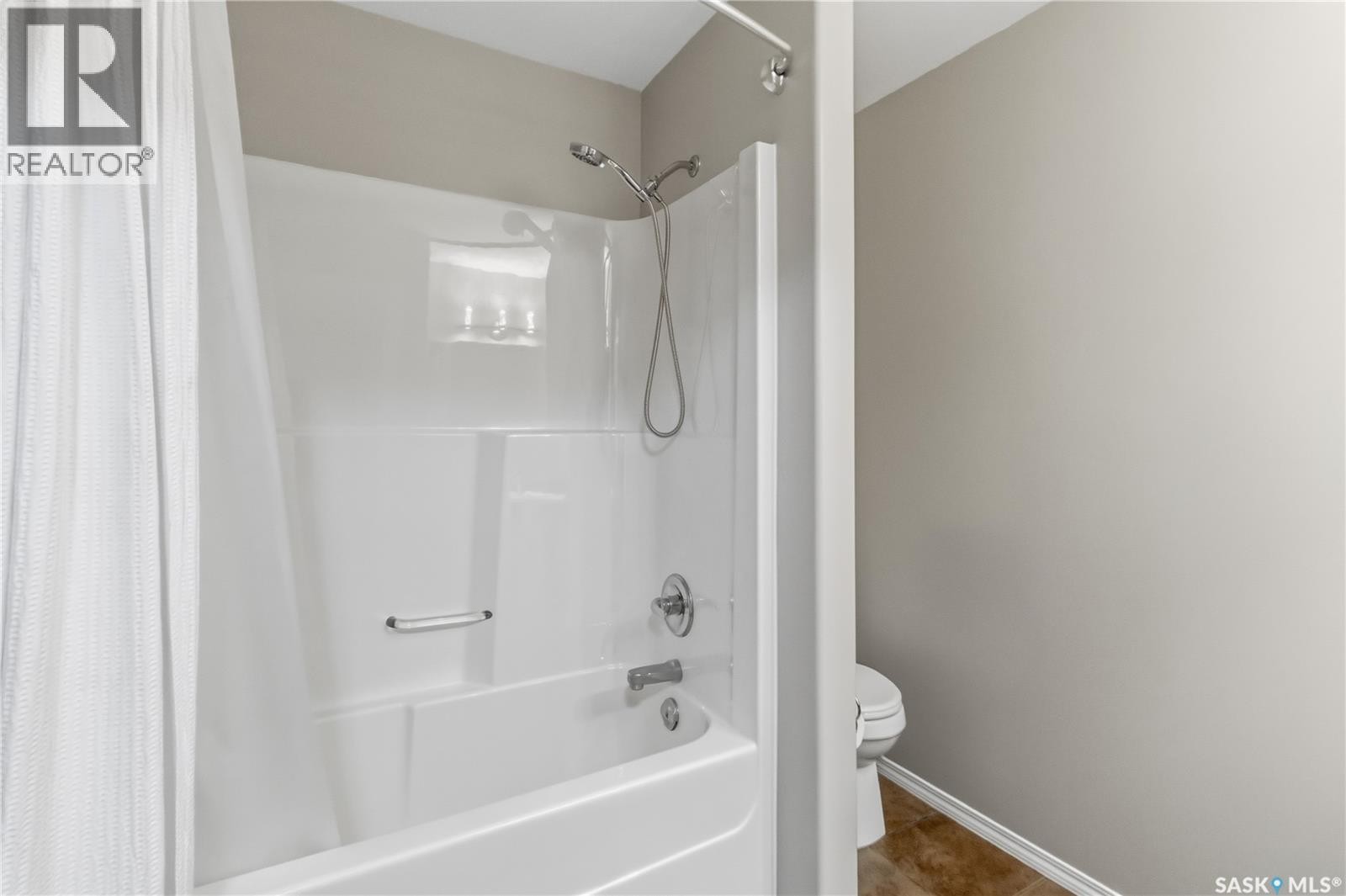 205B 3Rd Avenue, Aberdeen, SK