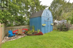 Thoughtful landscaping - 
