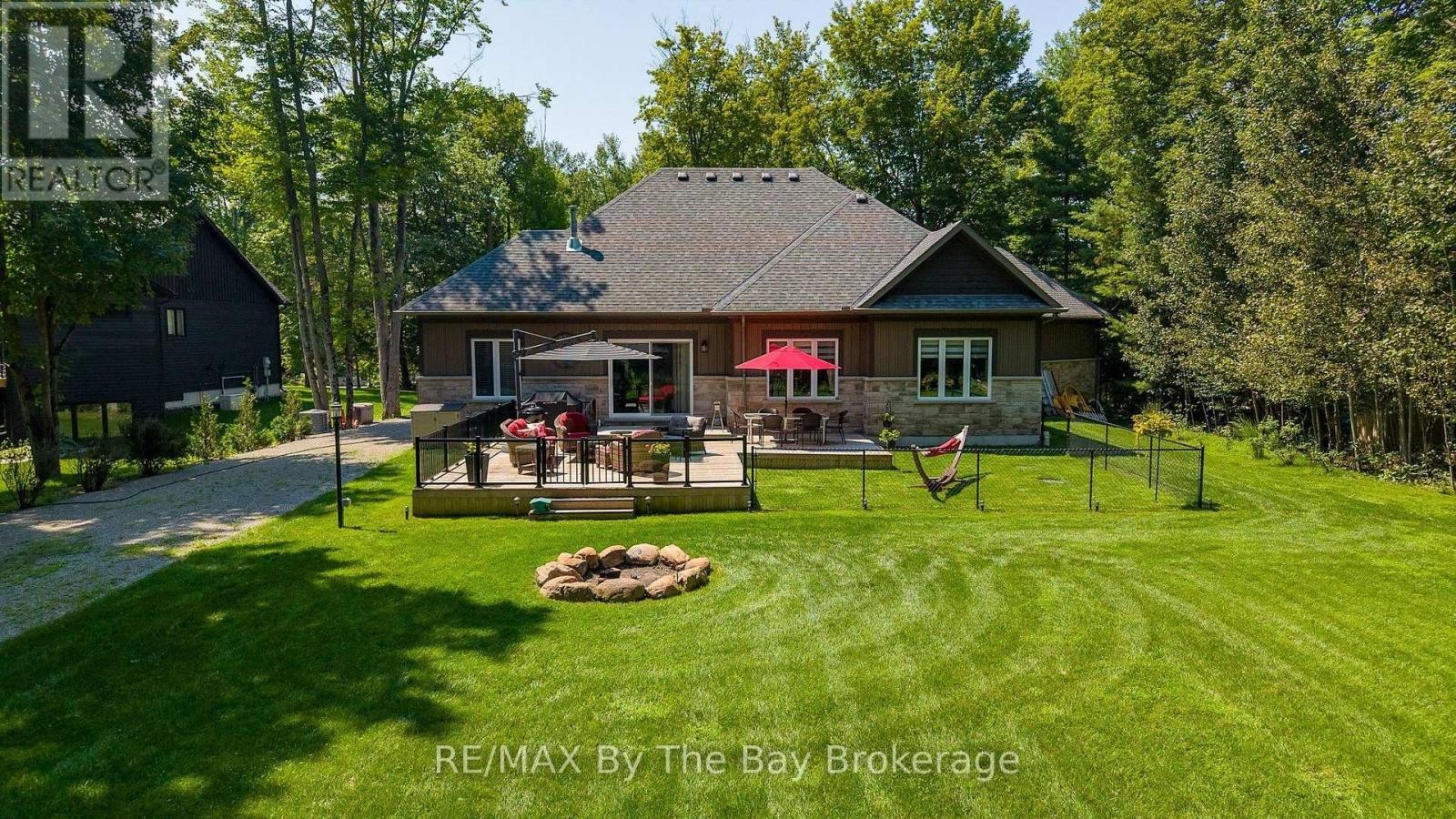 81 Spruce Street, Tiny, ON
