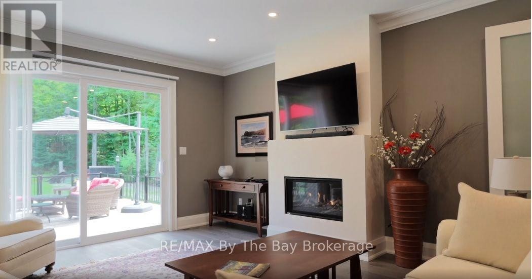 81 Spruce Street, Tiny, ON